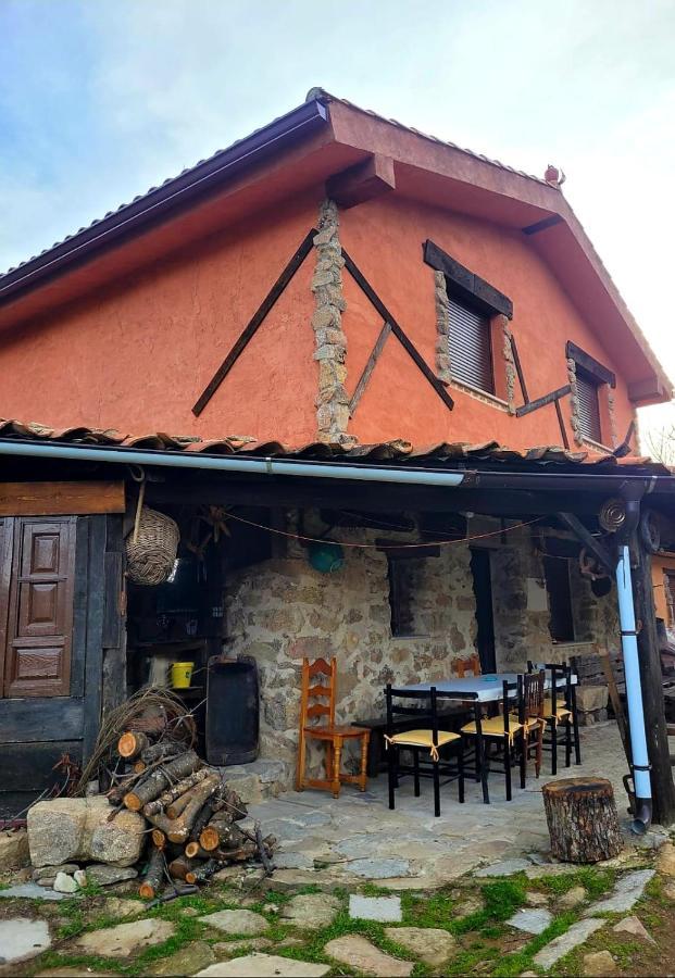 Casas Rurales El Cerro Y El Cerezo Navaconcejo Esterno foto
