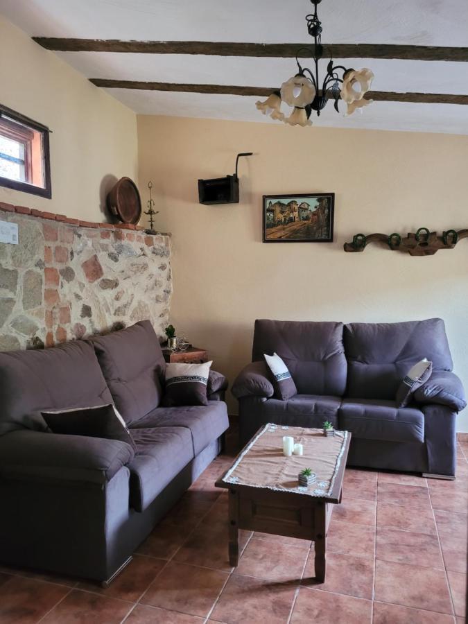 Casas Rurales El Cerro Y El Cerezo Navaconcejo Esterno foto