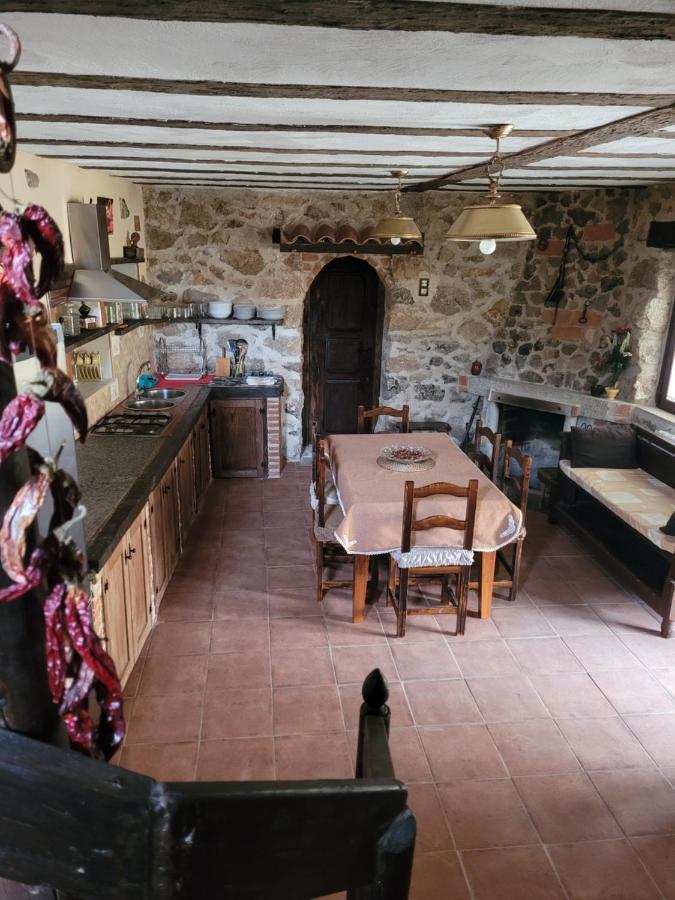 Casas Rurales El Cerro Y El Cerezo Navaconcejo Esterno foto